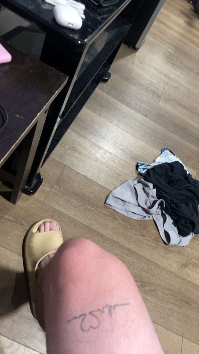 Steezy2Badd's tweet photo. Bored bro DMs open 🤦‍♂️🙄

#feetfetısh https://t.co/Xl8H8eaNHI