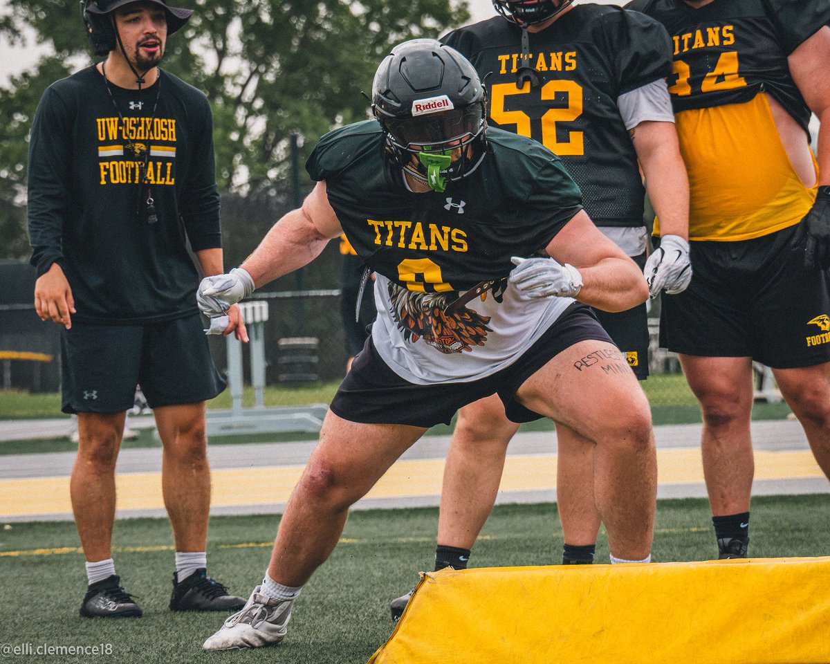 mpadgett_55's tweet photo. Fall Camp #4✅(1 more to go) @UWOFootball @UWOshkoshTitans https://t.co/nXlIdGTMnd