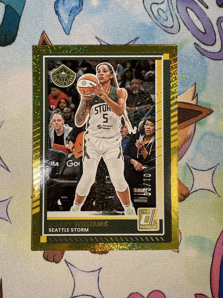 gothamcitytina's tweet photo. just pulled a gabby williams gold /10 from a wnba donruss mega box 😮‍💨🥹 https://t.co/4cm0GOkGLm