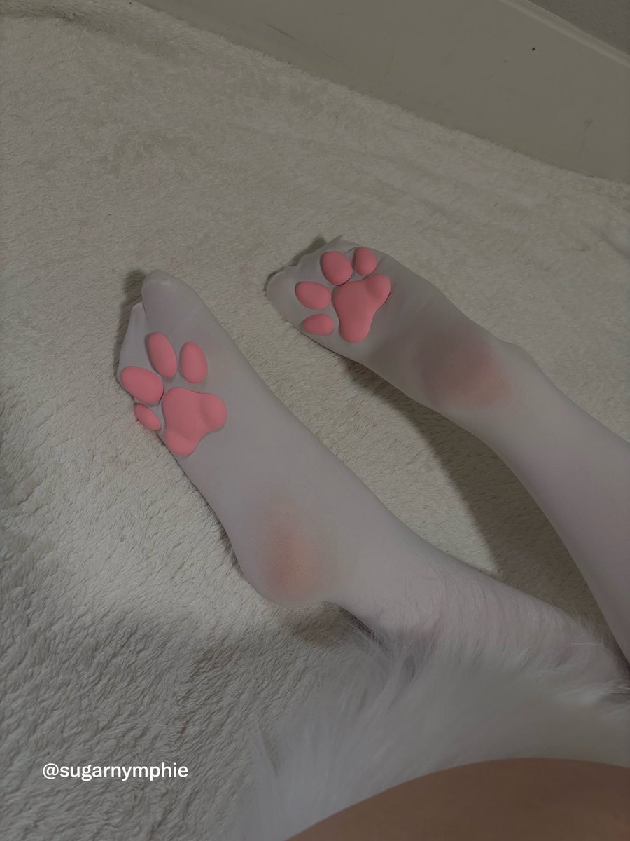 sugarnymphie's tweet photo. @Monsterdragonmh here:3 https://t.co/0TbgjzuKOK