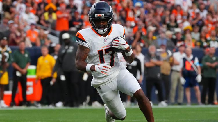KelbermanNFL's tweet photo. Daniel Jeremiah on #Broncos WR Jaylen Waddle:

"I think [he's] gonna have a monster season with Bo Nix there. It's gonna be run-after-catch stuff underneath. All those designed shot plays that Sean Payton loves to dial up — Jaylen Waddle is gonna be the recipient of those." https://t.co/61Sfu087fh