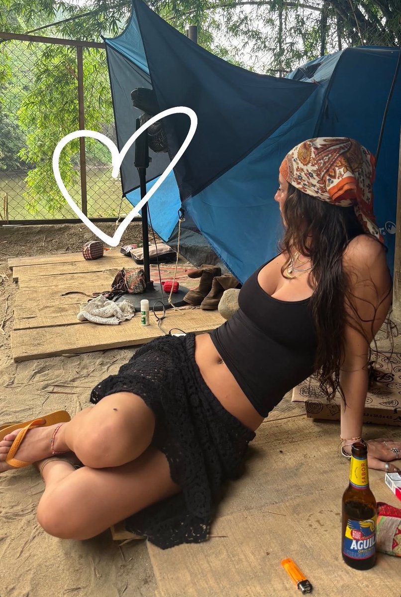 user10457018373's tweet photo. I have grok premium, doing edits for your irls, gfs, wifes whoever you want dm me and I will do it. 

Come and send me your pics. 
#wankchat
#goon
#nsfwedit https://t.co/GFVoXbUYtv