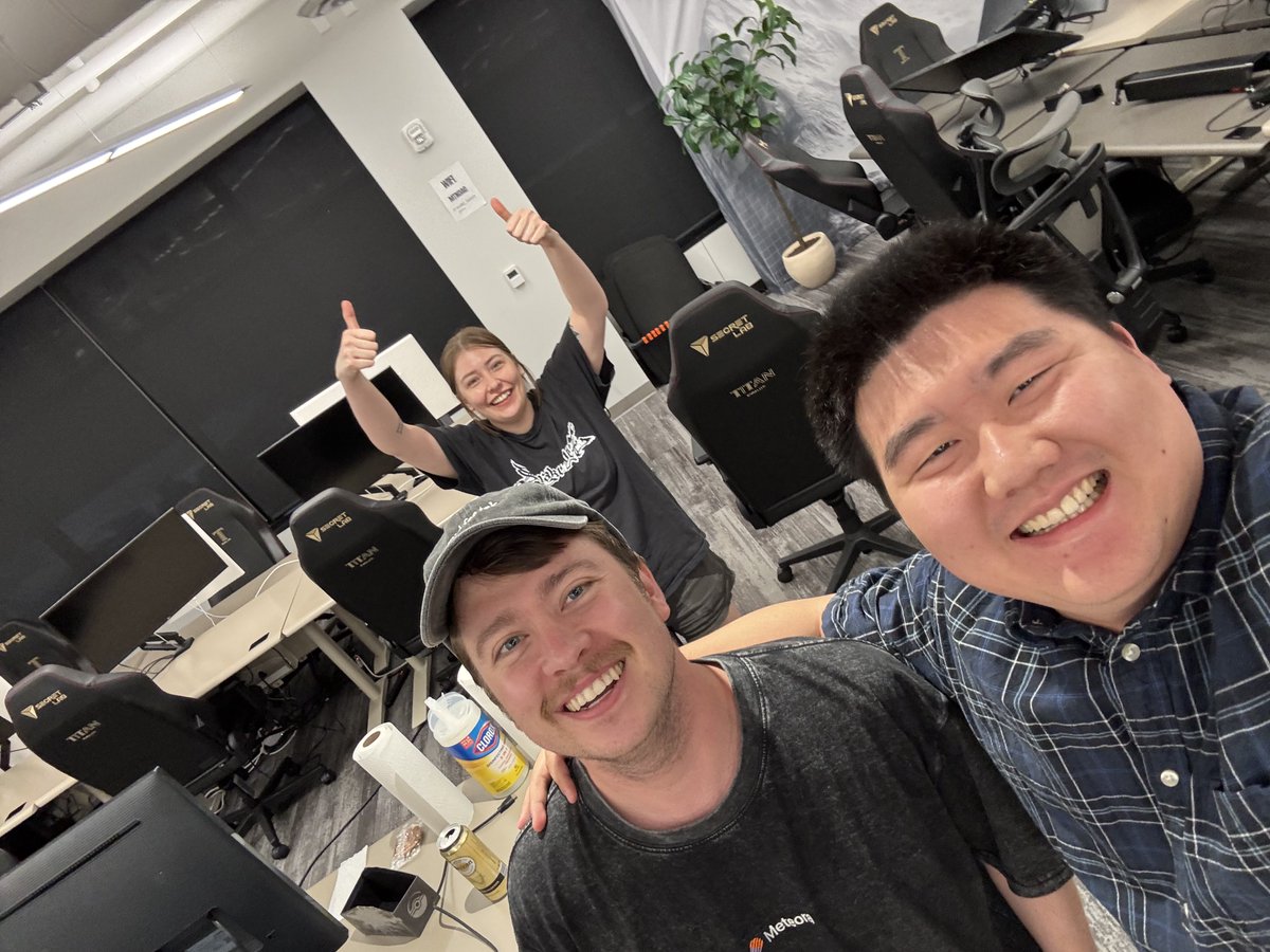 thatjunyu's tweet photo. de_airport

@mtndao X is over. Heading back to NYC.

Love y’all 😘 https://t.co/xEj7VpanQ9