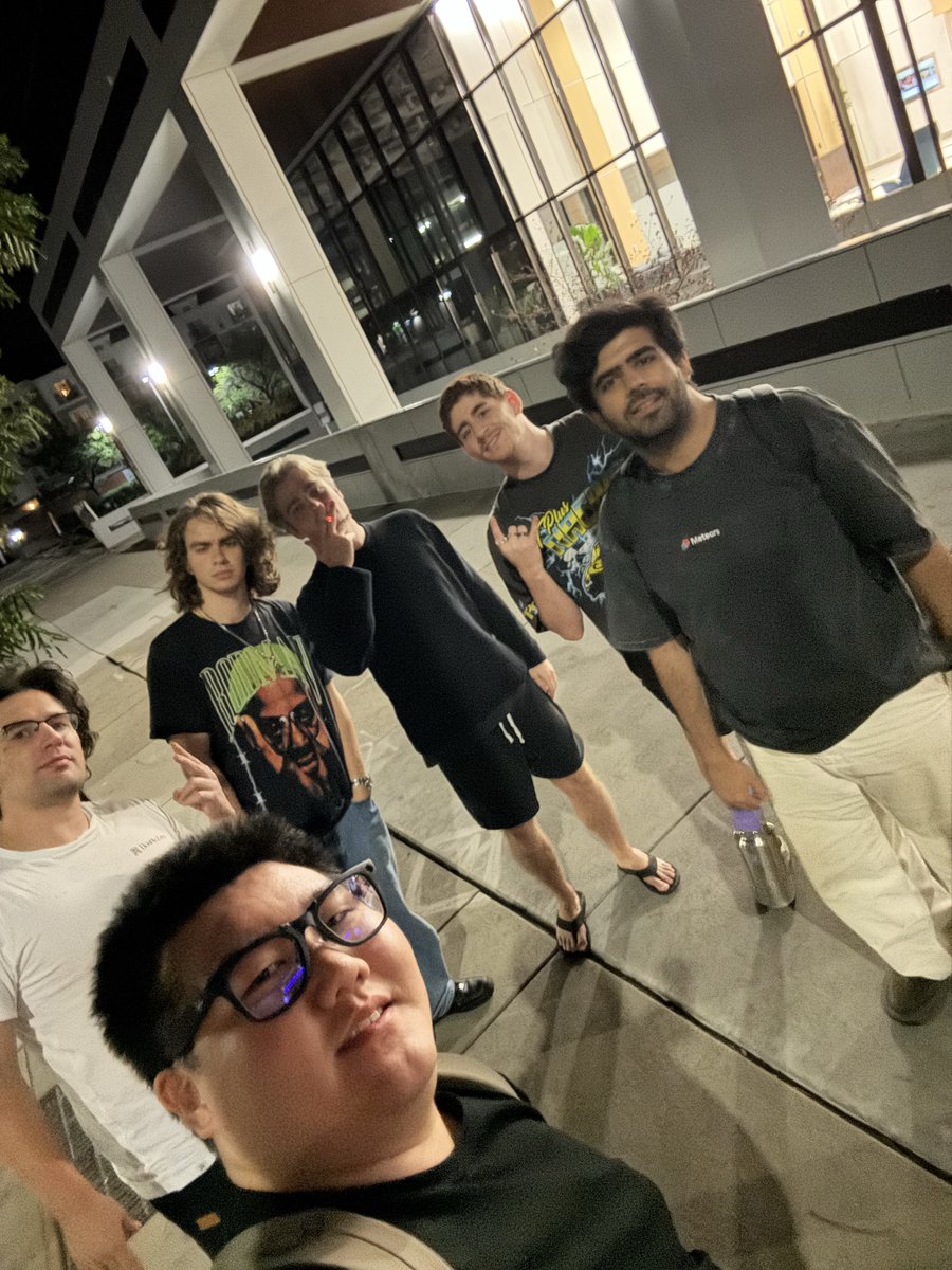 thatjunyu's tweet photo. de_airport

@mtndao X is over. Heading back to NYC.

Love y’all 😘 https://t.co/xEj7VpanQ9