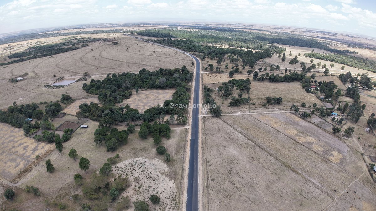 ray_omollo's tweet photo. 'Dust is constant' is a philosophy we are not carrying into the conversation on Kenya Beyond Vision 2030. Across Narok, roads are being transformed from dusty, impassable routes into reliable arteries of development. 

The Ololunga–Sogoo–Saptet–Mulot Road is nearing completion, with 22 kilometres already paved to bitumen standards under the supervision of the Kenya Rural Roads Authority (KeRRA) and funded by the National Government.

The road is part of a larger multi-link rural network spanning 78 to 81 kilometres, connecting communities across Narok South, Narok West, Kilgoris and Emurua Dikirr, opening up fertile agricultural zones and easing the movement of farmers and their produce. 

The improved corridor will link rural production centres to markets such as the newly operational Ololulunga Modern Market, strengthening trade in maize, wheat, vegetables and dairy products.

Through the State Department for Internal Security and National Administration, the Government is supporting infrastructure that brings communities closer to markets, services and opportunities.