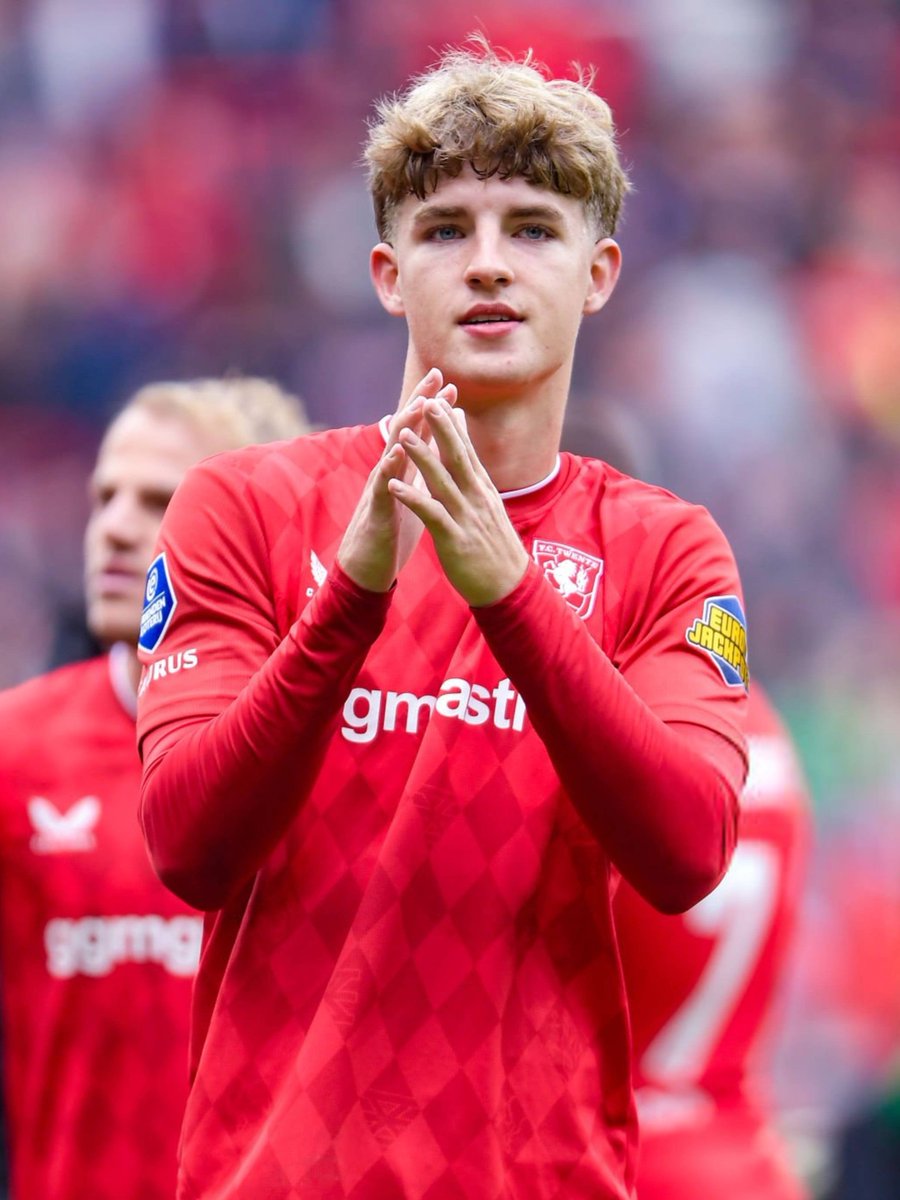 MateoSolerFCB's tweet photo. 🚨🔵🔴 ÚLTIMA HORA: Ruud Nijstad está siendo considerado por Deco como opción para el FC Barcelona.

🇳🇱 El Twente pide alrededor de 10M€ para dejar salir al joven neerlandés.

El Barça intentará completar el fichaje mañana.

👀 Operación a seguir muy de cerca.
- @Nilsola10 https://t.co/AikvzZLmsg