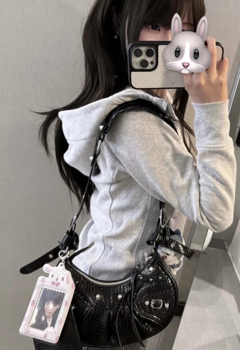 innoxint's tweet photo. felt cute today ^-^ https://t.co/pF4Qcr2NLp