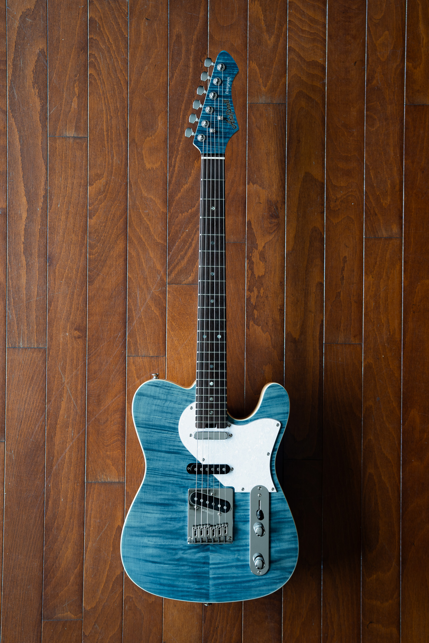 Aria Guitars on X: 