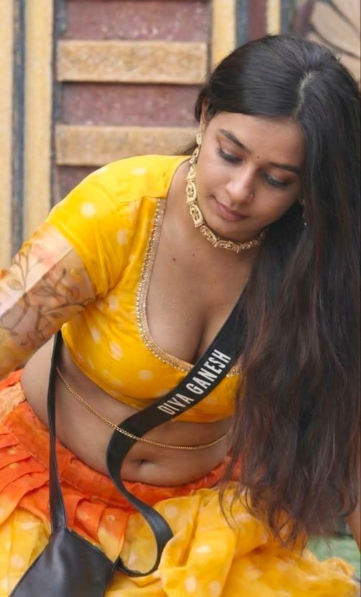 sree1365's tweet photo. Divya Ganesh 🤩🙈💫 https://t.co/WLq2EZj65q