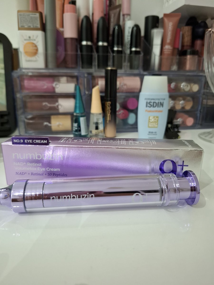 advosap4's tweet photo. a Coreia do Sul é um país muito performatico né vei? olha a embalagem que os caras colocam em um creme para área dos olhos kkkkkkkkkkkk achei icônico demais https://t.co/KX7Ht4Ftbw