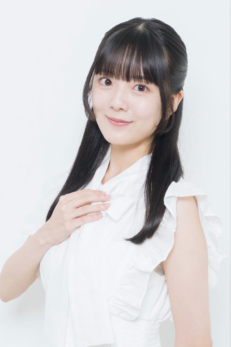 inui_kotoko's tweet photo. はじめまして！(の方まで届けっ!✉️)
新人声優の乾ことこです🪡

💭立教大学法学部4年生
💭特技はベースとデスボイス
💭趣味は手芸や染め物、絵画鑑賞
💭別のアカウントではミスコンに挑戦中

夢に向かって全力で頑張っています！
たくさんの方に乾ことこを見つけていただけたら嬉しいです🪄 https://t.co/yvPf8kXI0e