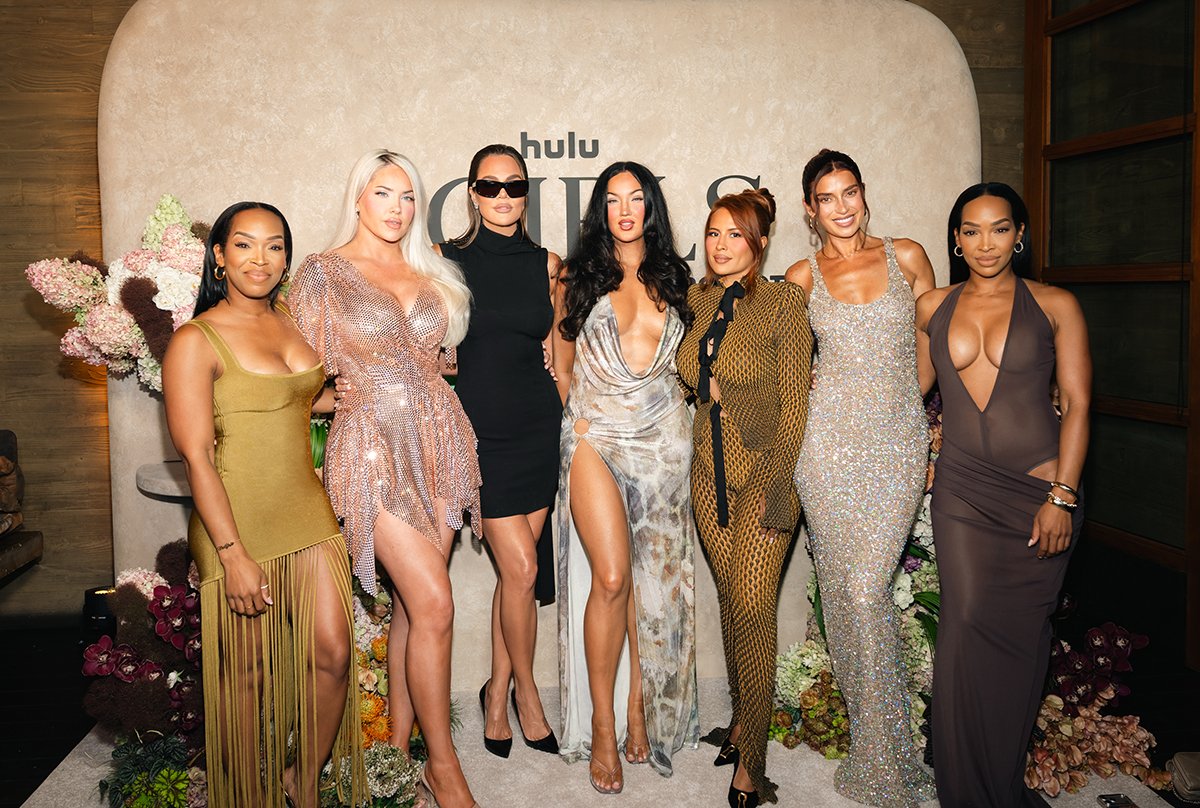 TeraGamesMX's tweet photo. #TheGirls Amistad, glamour y caos sin filtros: @Hulu revela los promocionales del nuevo reality "The Girls: un proyecto de Khloé Kardashian" con @khloekardashian.
https://t.co/UGT4dcRld7 https://t.co/K0iKP1TxoF
