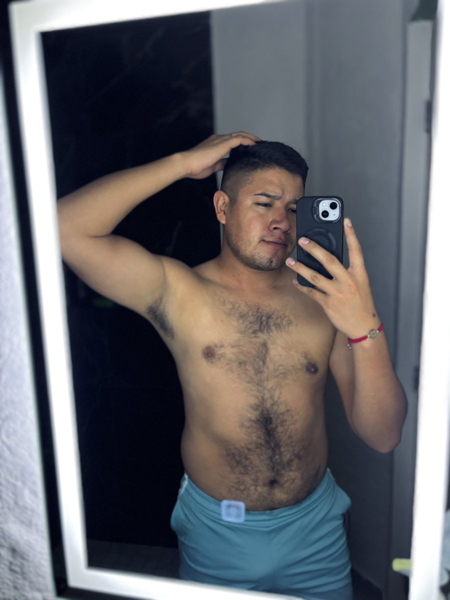 pineda_dann26's tweet photo. Estoy pensando seriamente en depilarme el pecho 🫢

https://t.co/cfEzisyej9 https://t.co/dd675s60me