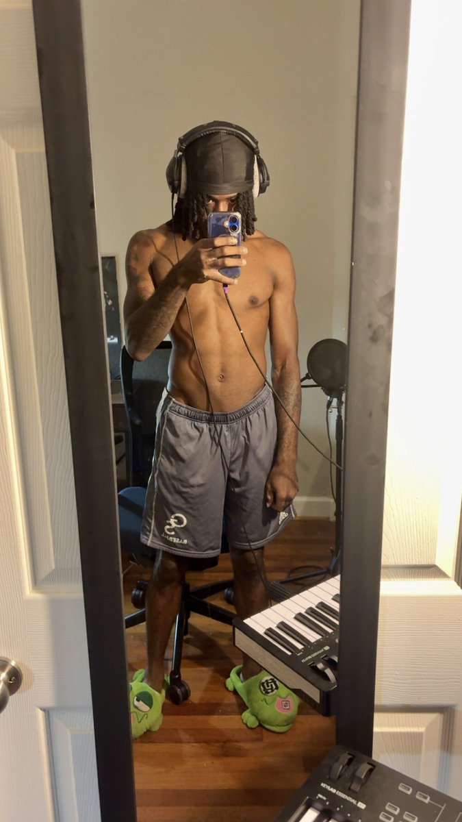 jordanmenacex's tweet photo. RT if you fw my content ❤️ https://t.co/gbYEpHVsZo