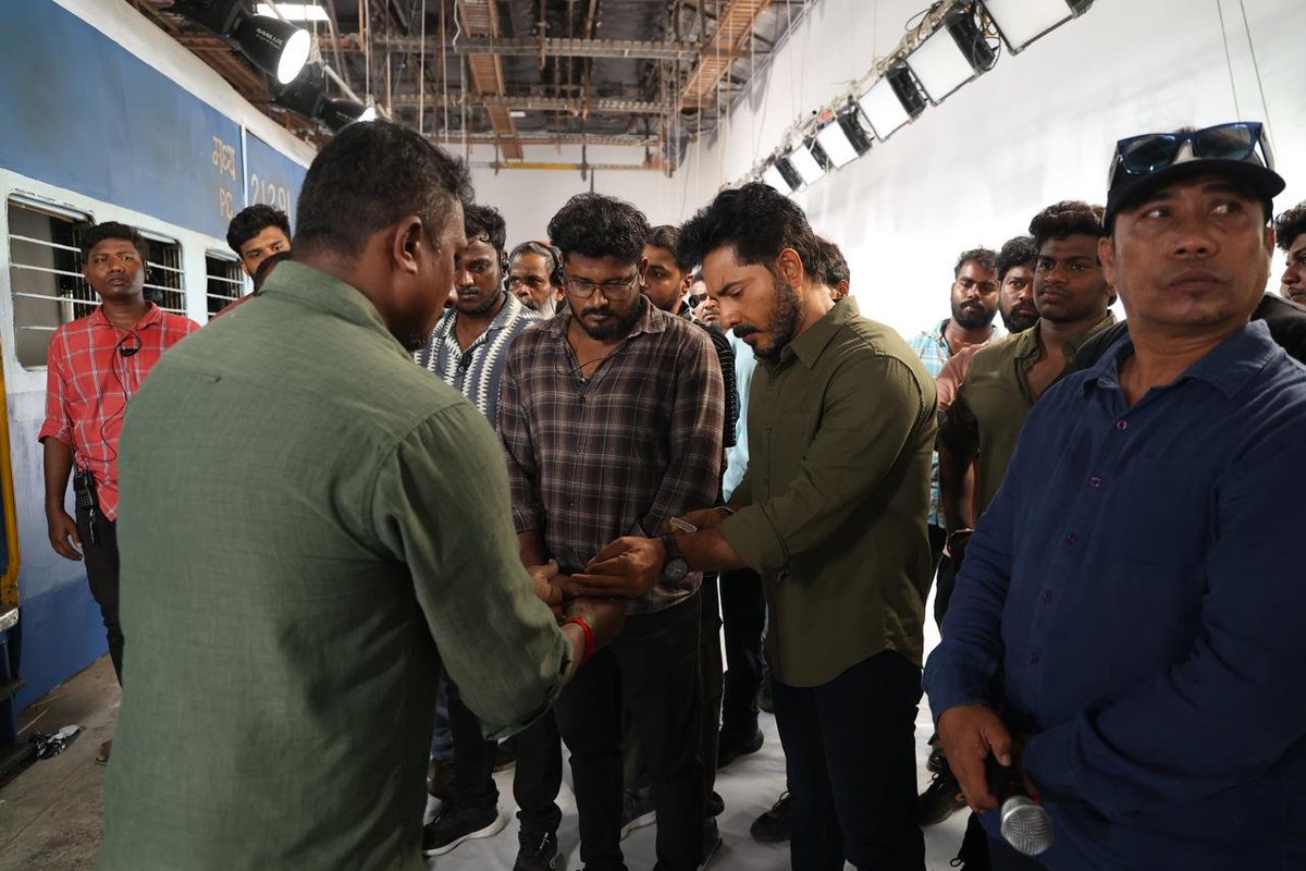 startalkies_ofl's tweet photo. Producer-Actor #KJRNext is scaling up for a major action set-piece.
A ₹1.5 crore train set has been built in Chennai, with Peter Hein choreographing the sequence and KJR taking on the stunts himself after two months of parkour training.
Directed by Regan, with Ghibran on music, the multi-industry project is shaping up as an ambitious pan-India production.