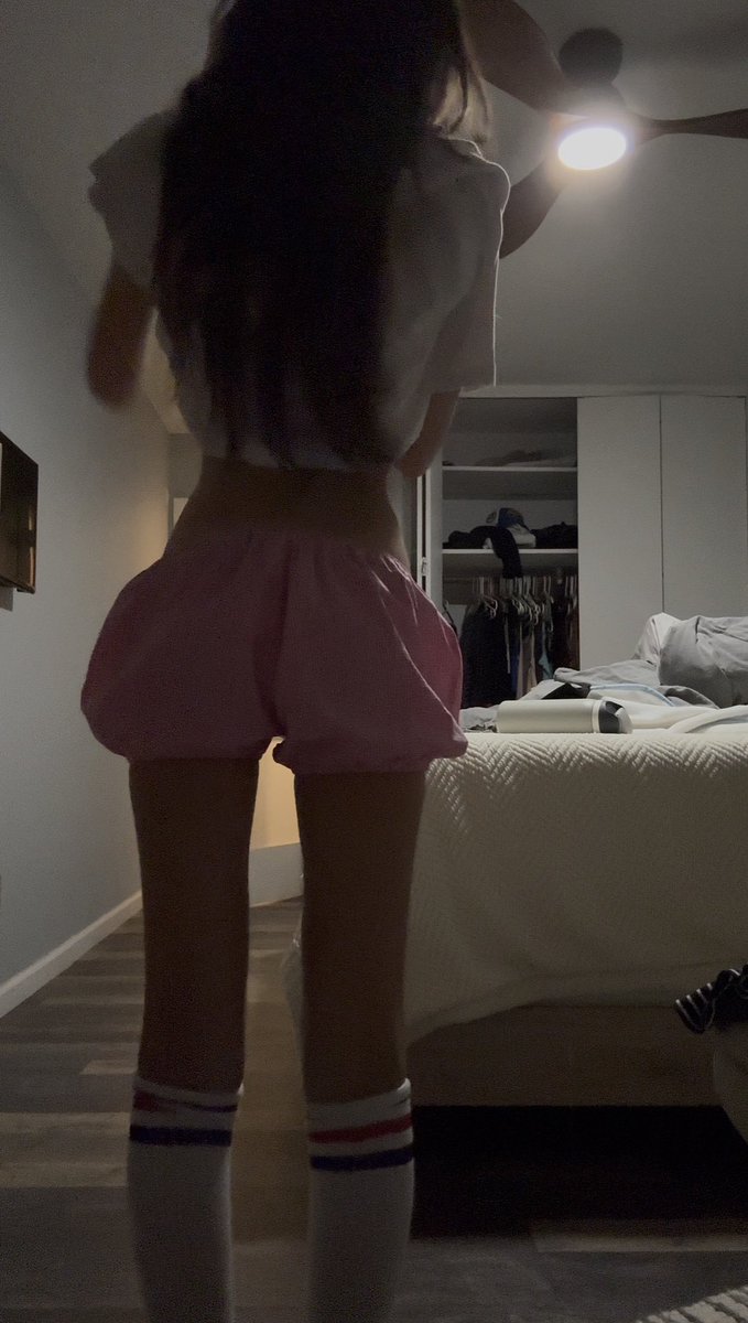 ladysocrazy's tweet photo. ignore literally everything else i’m wearing but are the bloomers ugly af? i only bought them bc they from alana champion depop 😕 https://t.co/zIdwKuAWGD