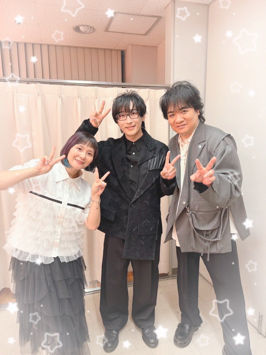 _193_'s tweet photo. 改めまして、#WHITEALBUM2 LIVE FES15周年振替公演、ご来場頂きました皆様、配信ご覧頂いた皆様、ありがとうございました🙇‍♂️✨
色々あってのこの日ではありましたが、温かい空間にご一緒できたこと、本当に幸せで光栄でした😌

皆様と、同中3ショット、そして武也とのツーショットも📸 https://t.co/erXtpM2Aax