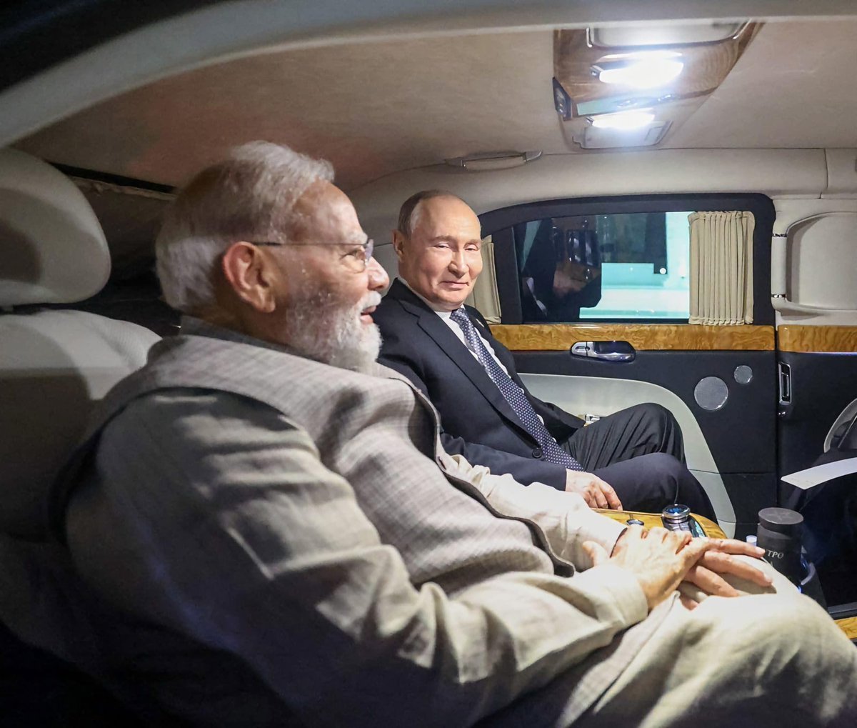 BJP4Karnavati's tweet photo. The Car Diplomacy! 😎 https://t.co/L0aObUSSZT