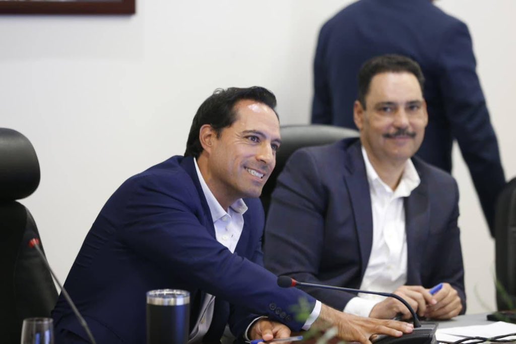 MauVila's tweet photo. Hoy fui elegido como Vicepresidente de la Mesa Directiva del @senadomexicano, desde donde voy a trabajar por el desarrollo de #México, #Yucatán y todas las y los mexicanos. Los resultados se construyen con trabajo, diálogo y pensando en el bien de la gente y el país. Gracias a las y los Senadores de todos los partidos políticos por su confianza.