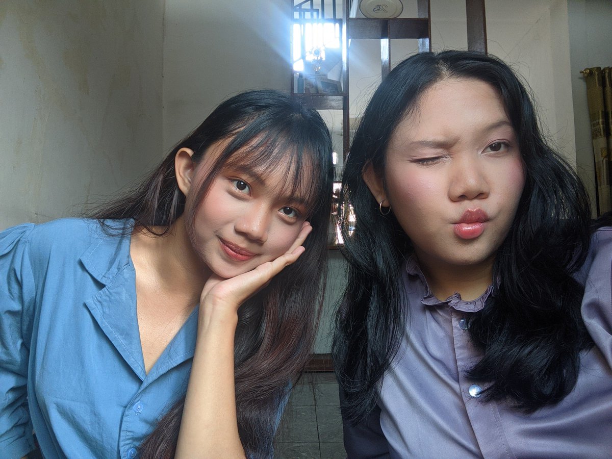 strowverrys's tweet photo. @nellaice_ (*´﹃｀*) https://t.co/Aq7OYQXKCE