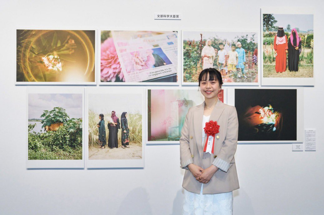 hal__ca's tweet photo. 60年以上の歴史を誇る写真賞、APAアワード🏆
9/1の今日よりAPAアワード2027の応募がスタートしました！
今年のテーマは「世界と私」。誰でも応募できる写真賞です📷

「迷ったら、まずは挑戦してみてほしい」

前回文部科学大臣賞を受賞した降��瑞穂さんにインタビューしました。 https://t.co/7nglGyPX7C