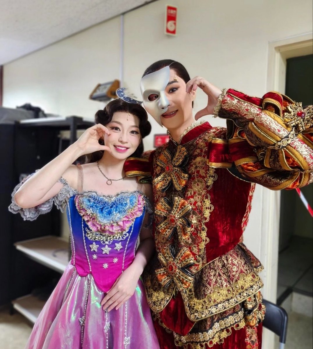 catcyuu's tweet photo. 동숙님 오유 화장 ㅈㅉ 잘받는다고생각햇던 사진 https://t.co/h5ElgyrY1b