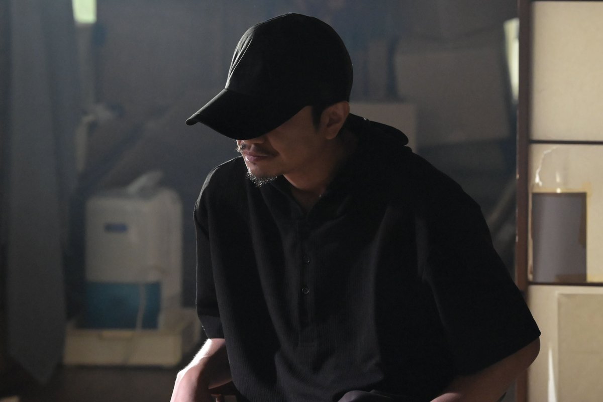 daitsuiseki_ex's tweet photo. ＼ゲスト情報／

――【第7話】明日放送――

#長谷川純 さんが、ゲスト出演！
「I am 警殺官」と名乗る凶悪犯を怪演します

第7話は…
SSBCメンバーの
小山田(#髙木雄也)が誘拐監禁される！

そして、前代未聞の警察への身代金要求…
迫るタイムリミット…

小山田は無事に救出されるのか！？

SSBC強行犯係の仲間たちが
決死の救出作戦に逃みます―――

9月2日(水)よる9時！放送🚨
『#大追跡 〜警視庁ＳＳＢＣ強行犯係〜Season2』