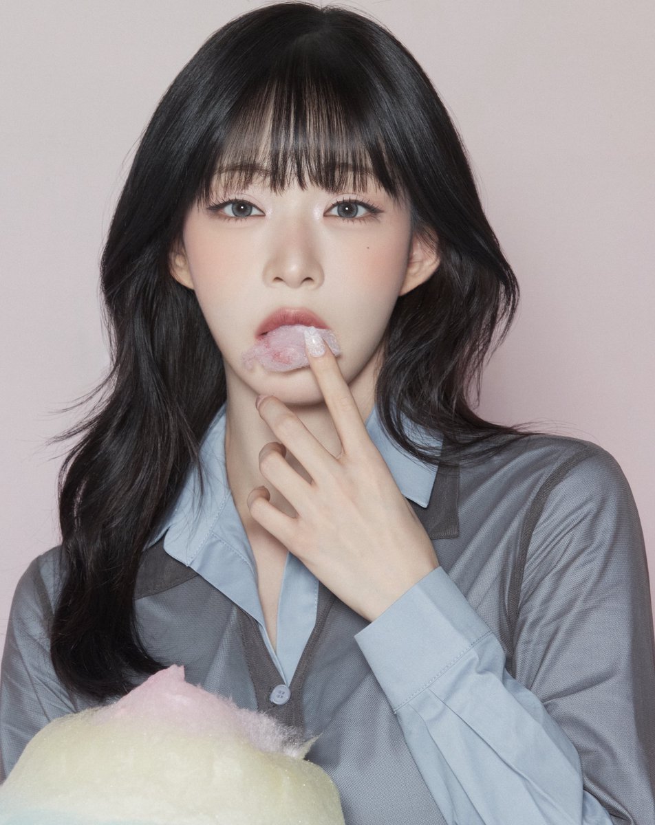 mongkitsch's tweet photo. [광고] #이벤트 @3ce_kr_official

#RT + 댓글로 ‘페이스 블러쉬’ 남겨주신
˗ˋˏ 8명 ˎˊ˗ 추첨 ☁️3CE NEW Face Blush 랜덤 1종☁️을 보내드립니다!

기간 : ~9/15(화)
당발 : 9/28(월) DM 안내
⋆｡𖦹°‧☁️ ˚‧₊˚

여자의 악마 프미나 이채영이 말아주는
상견례 문전박대 >>> 프리패스상 메이크업…ෆ
솜사탕처럼 몽글몽글 예쁜 3CE NEW 페이스 블러쉬 𐙚₊˚가 너무 찰떡이셔라..

채영슨배님의 아릠다운 3CE 화보 메이크업은
청담샵 대란템답게 위위아뜰리에 담당쌤이 해주셨다네요ദ

화보에서 사용한 컬러는 모노 핑크, 시티 모브, 누드 피치! 9/5까지 진행되는 올영세일에서도 고능가에 페이스 블러쉬를 게챠하세요🛒