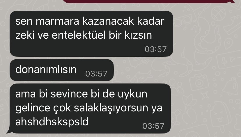 1diegovelazquez's tweet photo. Aptal olmak ve salak olmak aynı şey değildir. Aptal olmak aptal olmaktır, salak olmak ise salak olmaktır. https://t.co/JXXyHJNFXi