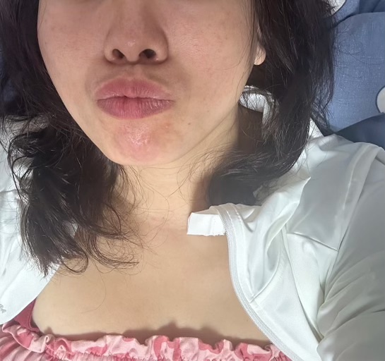 aif9913's tweet photo. 47歳でずっと独身…。
25年間、恋人もいなくてそういう行為も全くなしです…。

溜まってる…。

おばさんのくせに気持ち悪いですよね…。

抱いてくれる人いませんか？ https://t.co/zsAGBJHrJs