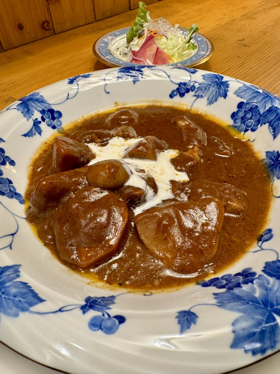 sunmorinaga's tweet photo. お肉がほろほろとろけます✨

食べ応えも満点のビーフシチュー😊

大ぶりの具材で旨味たっぷりの一皿です🥄

ランチや夕食にいかがですか👨‍🍳

お店の情報は下記のリンクからご覧いただけます🔗
https://t.co/Q1kCPmJLa1 https://t.co/zVko4lLIHM