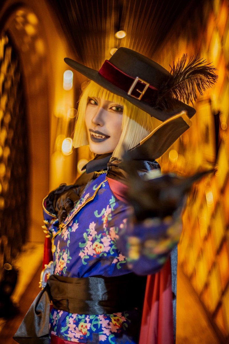 beer_sugoioishi's tweet photo. 【cosplay】twst, 🏹

マシュマロにキャンディーにチョコレート。
お菓子の用意はあるけれど…
キミにはトリックをお願いしよう！

📸：ハゲさん
#川久ハロウィン2025 https://t.co/Bsrk9pTPoE
