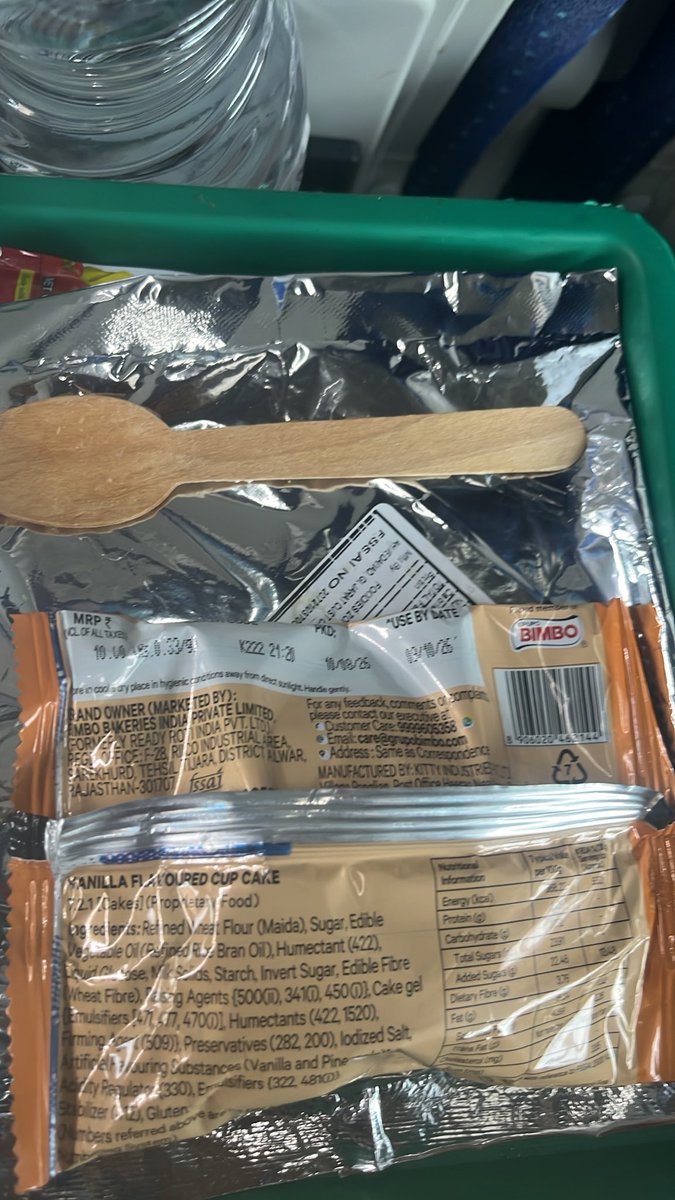 AdilDavar1's tweet photo. @AshwiniVaishnaw Sir this is full of preservatives. Why serve such good. Instead do not serve this to anyone. Let’s stop these unhealthy habits. Bandra Bharat Mumbai to Ahmedabad. https://t.co/BYKfcssiyM