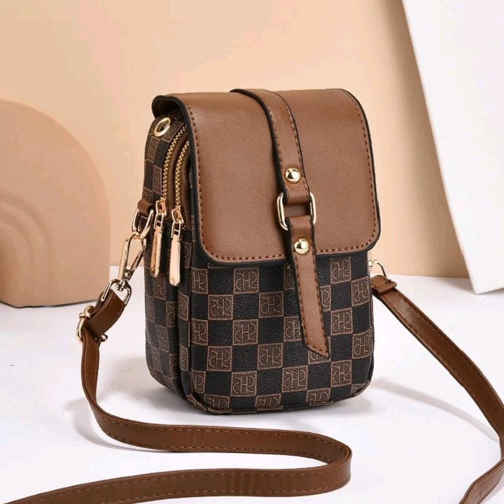 iamjacquelineDC's tweet photo. ✨STAY YOUNG #S1196 Women's Bag New Trend  Fashionable Mini Phone Crossbody Bag, Elegant Shoulder Handbag, Versatile Small Purse for Ladies 👜🎒👛

#MiniCrossbodyBag #OOTDStylePh #affiliatelink 

📲See comment section for more details 🔗 👇 https://t.co/fYIj7bUIsd