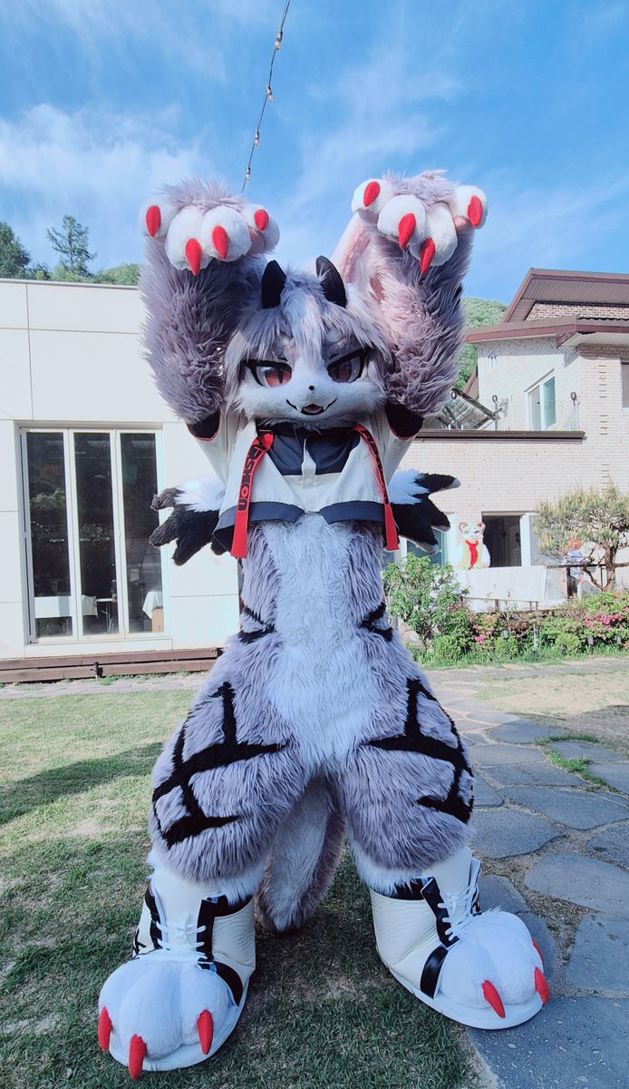 jido0914's tweet photo. 오늘두 힘찬 밥퍼리!!
(난 거대해용)

#FursuitEveryday 
#Fursuit #着ぐるみ https://t.co/Cg24wsfFOW