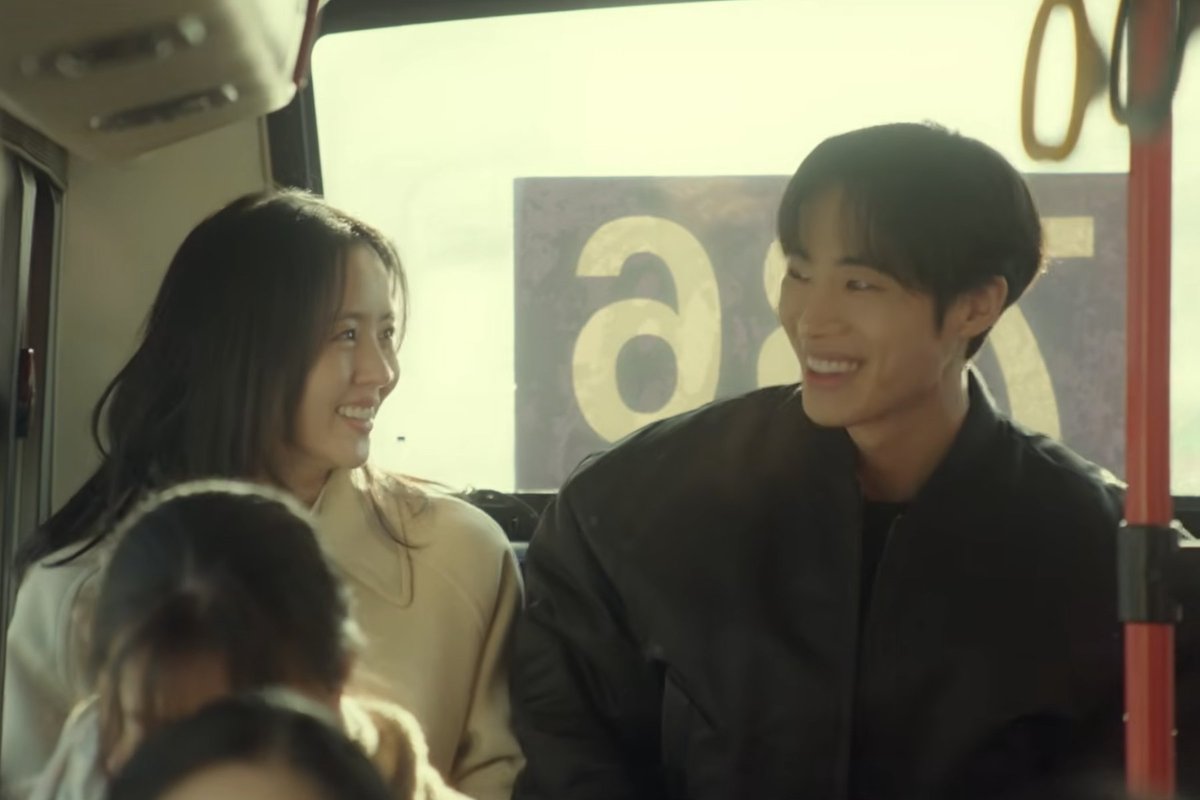 soompi's tweet photo. WATCH: #ChooYoungWoo And #KimSoHyun's New Drama "#BetweenSteps" Announces Premiere Date With Romantic Teasers
https://t.co/08EJXoubvv https://t.co/SYMHV9NbNF