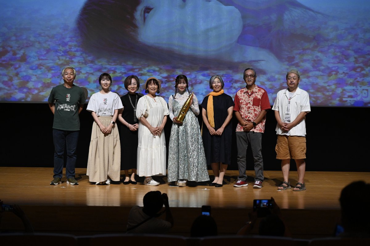 iwamatsu_ak's tweet photo. 8月30日『#渇愛』感謝上映会
200名以上の方が足を運んで下さいました
客席を見ながら、心から思いました

『渇愛』をつくってよかった
そして、三河でつくってよかった

12年間、支えてくださったすべての皆さん、本当にありがとうございました

次の映画も、ここ三河、愛知でつくります‼️

#三河映画 https://t.co/8dniQ6rVNp