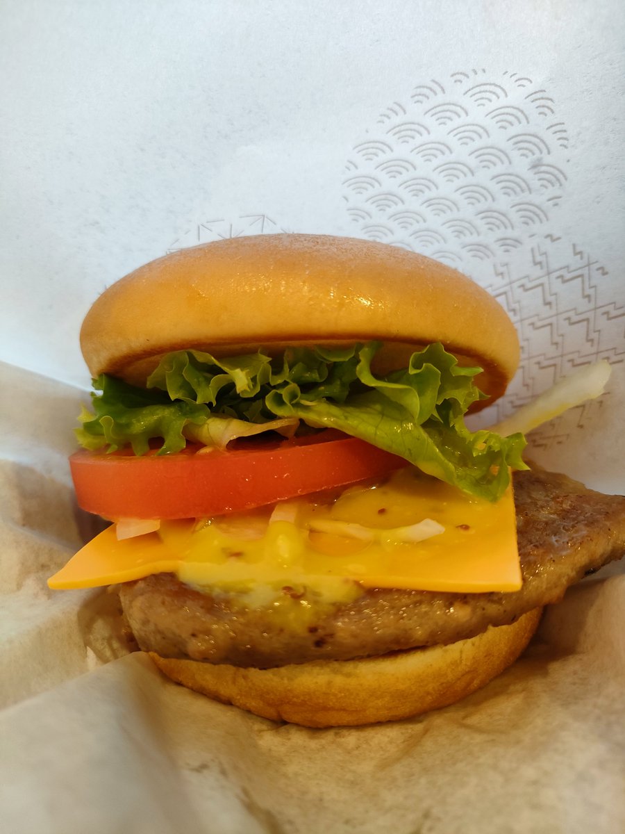 kit_tik39's tweet photo. 間違いないですわ👍
#アボカドタコスバーガー
#ブラックアンガスバーガー https://t.co/lfBBlbsnWz