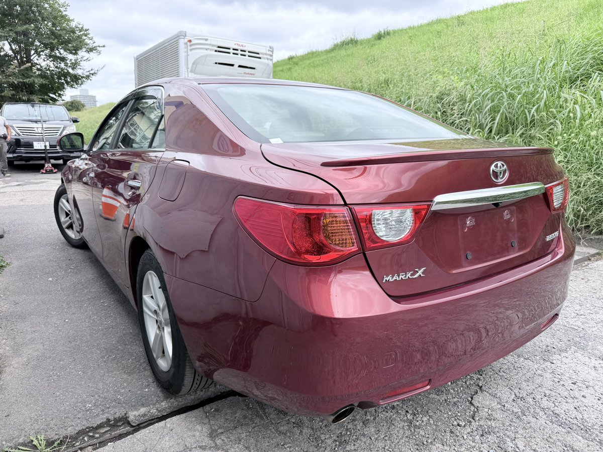 akabane_car's tweet photo. 🚗中古車🚙

GRX130 トヨタ マークX 250G
16,500km

喫煙車になります。
現地引取のご用命ありがとうございました🙇‍♂️

#grx130 #トヨタ #マークx #中古車 #赤羽カースチール https://t.co/aVjphIkIF4