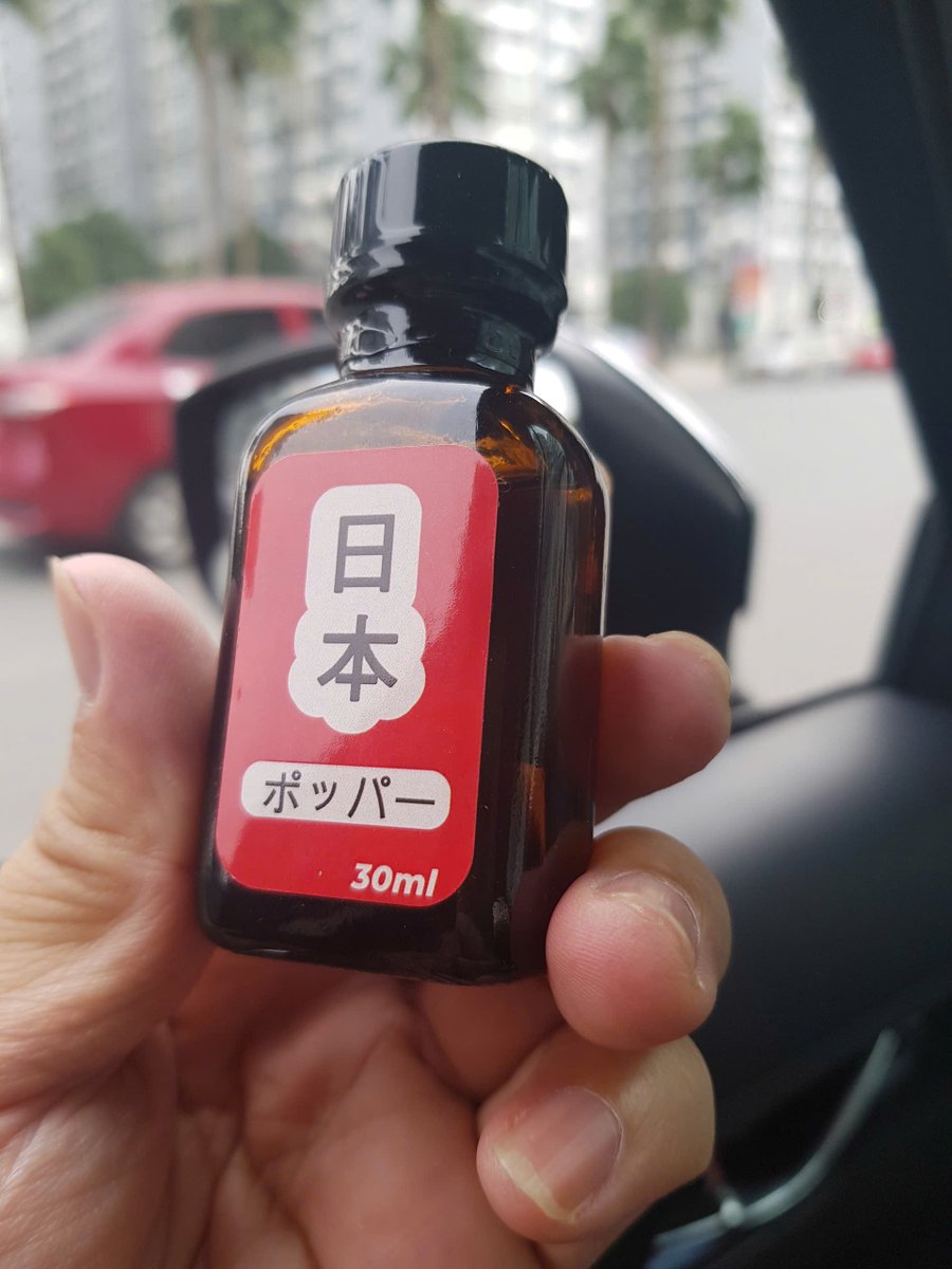chucmung124's tweet photo. POPPER pha KICHDUC chỉ có ở shop mới có
Đó là POPPER NHẬT
- Mùi êm, hít cái là nứng
- Cương cứng, tăng thời gian QH
- An toàn ko tác dụng phụ
Ưu đãi mua popper tặng ngay 1 chai kích dục
Đặt hàng ngay : 
Zalo: https://t.co/vqf8UsQt5T
Tele: https://t.co/xHTG6tO1SA https://t.co/oDZhE0BlHe