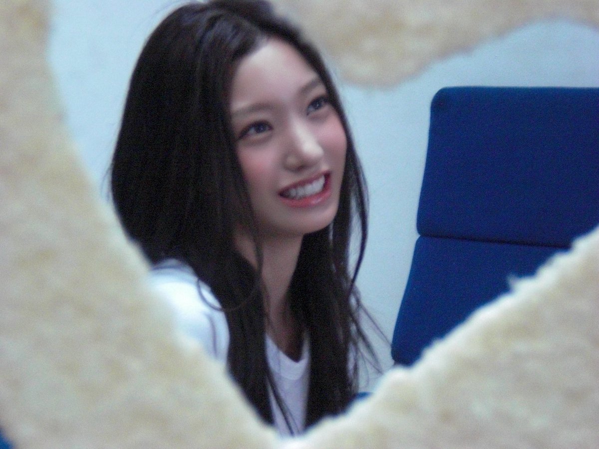 comiyeoni's tweet photo. 마싯는걸  해주고 십은. . 그런 사람이 난 생겼어 https://t.co/y9YYszULXJ