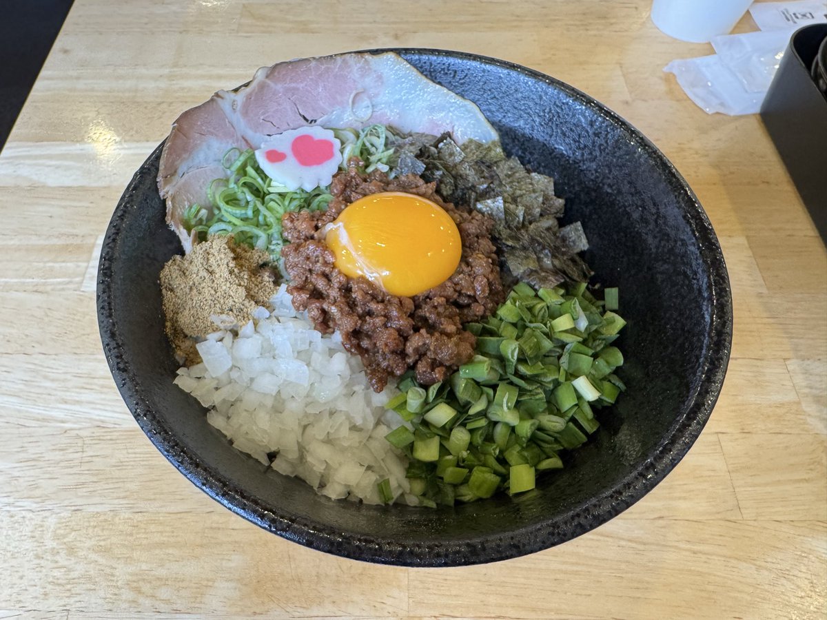 1020moco's tweet photo. 池めん 掛川店
台湾まぜそば

久しぶりに台湾まぜそばを🇹🇼
前に好きすぎて近くに無かったから高速乗って食べに行ったのが懐かしい😋
〆の混ぜご飯がまた美味しいんですよね！

大満足でごちそうさまでした✨ https://t.co/xxG53R0r8T