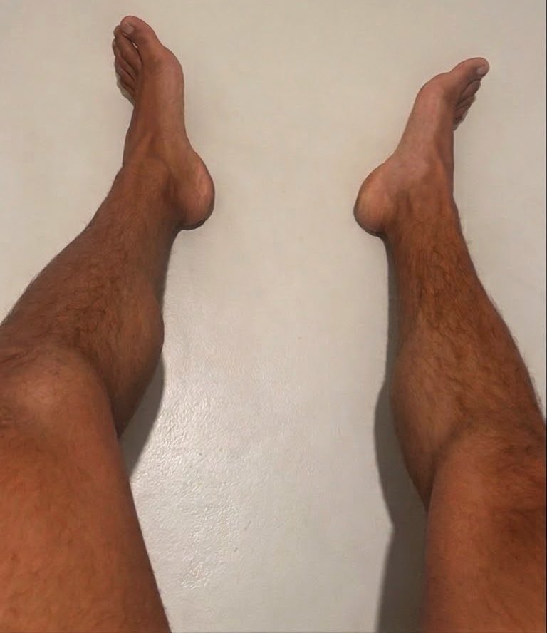 ProFlexFeet's tweet photo. On your knees. Tell me what you'd do first if you were down here! #FootFetish #Dominant #FeetWorship⁠ https://t.co/e4wXHEc0v9