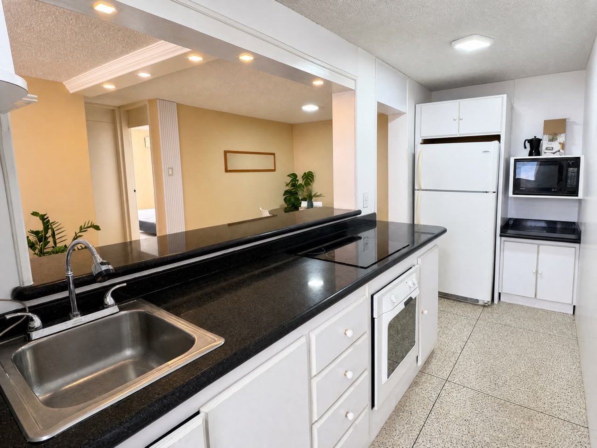 rivconcorde's tweet photo. 🏡 Apartamento en Venta
Residencias Vista Hermosa · Villa Africana · Piso 10
2 habitaciones · 1 baño · Sala-comedor integrada
Cocina equipada · 1 puesto de estacionamiento
Completamente amoblado 

💰 Inversión: $55.000
#ApartamentoEnVenta #PuertoOrdaz #VillaAfricana #RIVConcorde https://t.co/QT6zJWZ0Kb
