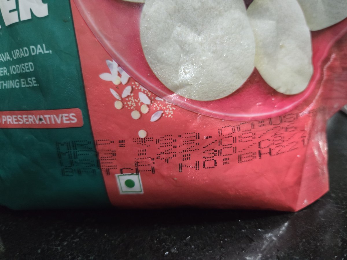 SekharTanguturi's tweet photo. @Swiggy @SwiggyCares @IDFreshFood @GHMCOnline
Swiggy delivering expired products!!
Customer care processes refund and says order again.. 
What's the QC in place 
Who'll pay delivery charges if I have to order again? https://t.co/5lk6f4gaV7
