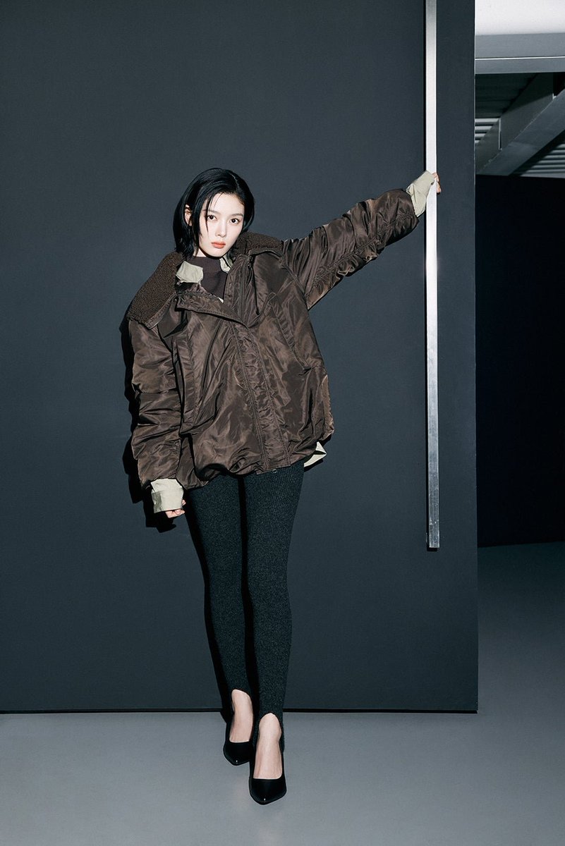 kdramamiss's tweet photo. kim yoojung the model that you are https://t.co/QUNBUZ4UFT
