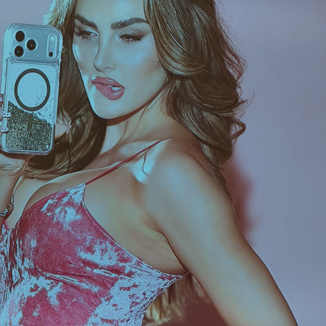 misskenzieat5es's tweet photo. Been up to a lot 😝 and I can’t wait to share soon! 💖 https://t.co/E698jBwe2v