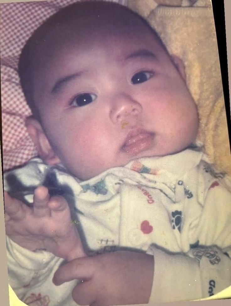 biandraJo's tweet photo. @jjkviex Happy Birthday Jungkookie 💜

#HAPPYJKDAY
#JUNGKOOKisFYA
#AlwaysByYourSideJK
#YouAreThatSomebodyJK
#BornGoldenJungkook
#WorldVocalJungkook
#PARTYPARTYJK
#JKRulerOfTheStage https://t.co/28qJrfe1O3
