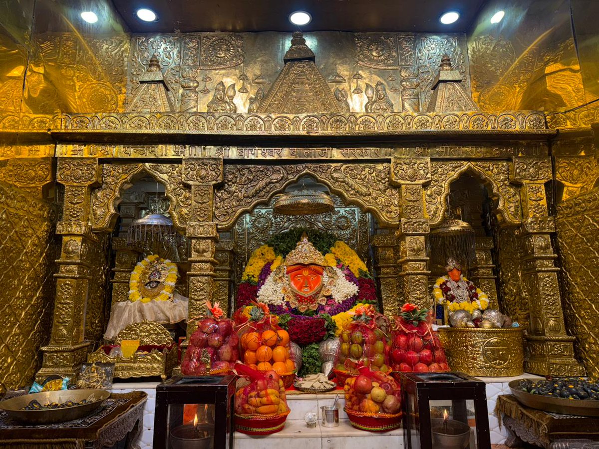 bageshwardham's tweet photo. दिव्य दर्शन श्री बाला जी सरकार
श्री बागेश्वर धाम सरकार ग्राम गढ़ा (मध्यप्रदेश)
1-09-2026
#bageshwardham
#bageshwardhamsarkar
#divyadarshan
#balaji https://t.co/siZij3L9TK