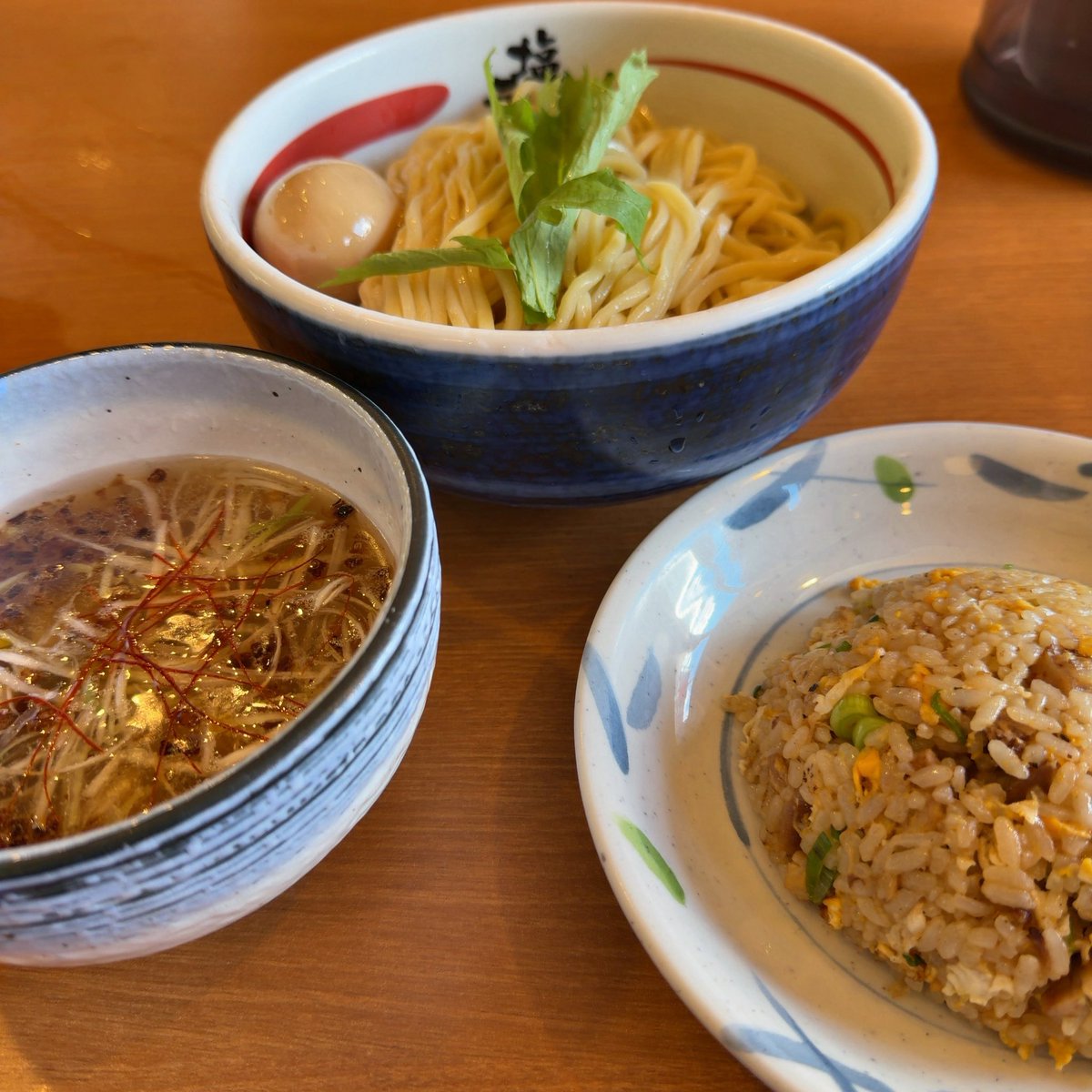 ogaken_men's tweet photo. 塩元帥 高槻店
塩つけ麺 半焼飯

塩つけ麺が予想外（失礼）に美味しかった👍

#つけ麺 https://t.co/I8oy3oJp7J